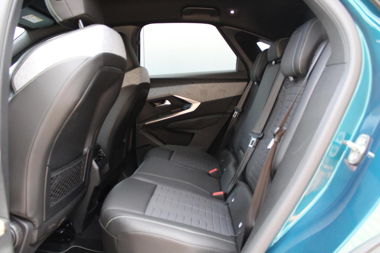 Peugeot 3008 1.2 Hybrid 136 GT Automaat, Keyless Entry/Start, Luxe Stoelen, Navigatie, Applecarpl./Andr. Auto