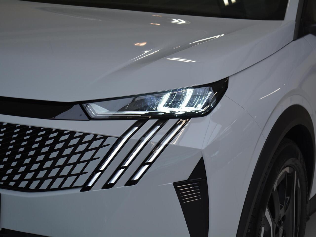 Peugeot 3008 e-3008 Allure 73 kWh Avantage | Navigatie | Carplay | Camera