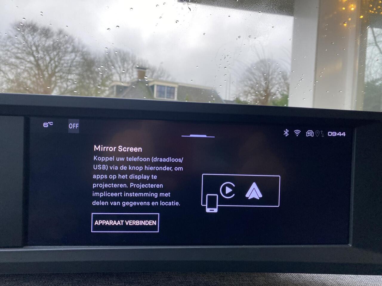 Peugeot 3008 1.2 Hybrid 145 Allure | 19 inch | Automaat | Achteruitrijcamera | Electronic climate control | Apple carplay