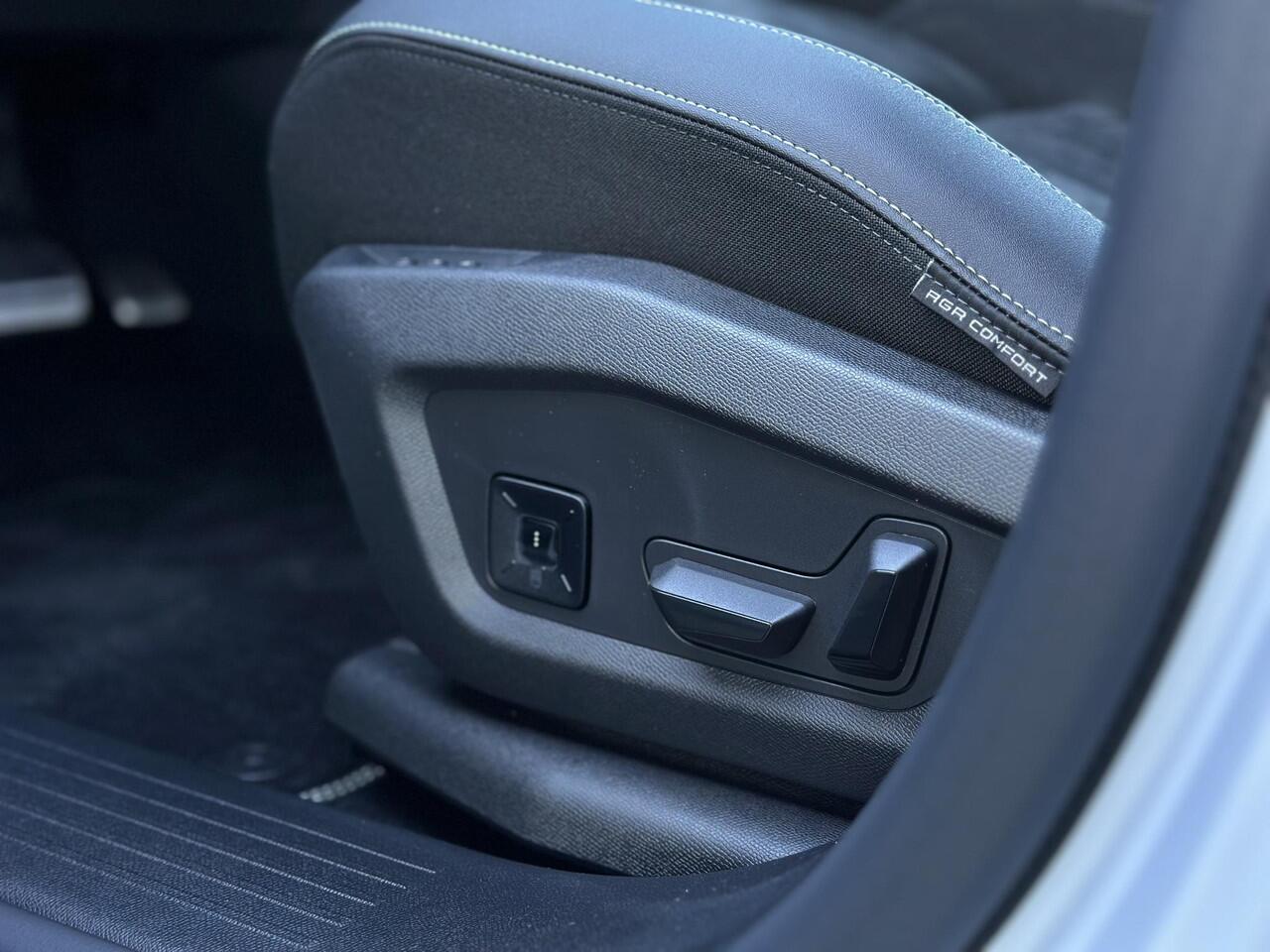 Peugeot 3008 e-3008 GT Avantage 210 73 kWh | Adaptive Cruise Control | Stoelmassage/-verwarming | Parkeercamera/-sensoren | Draadloze telefoonlader | Full LED | Panoramadak | Apple Carplay/Android Auto | Alcantara | Elektrische stoelverstelling | Elektrische kofferkle