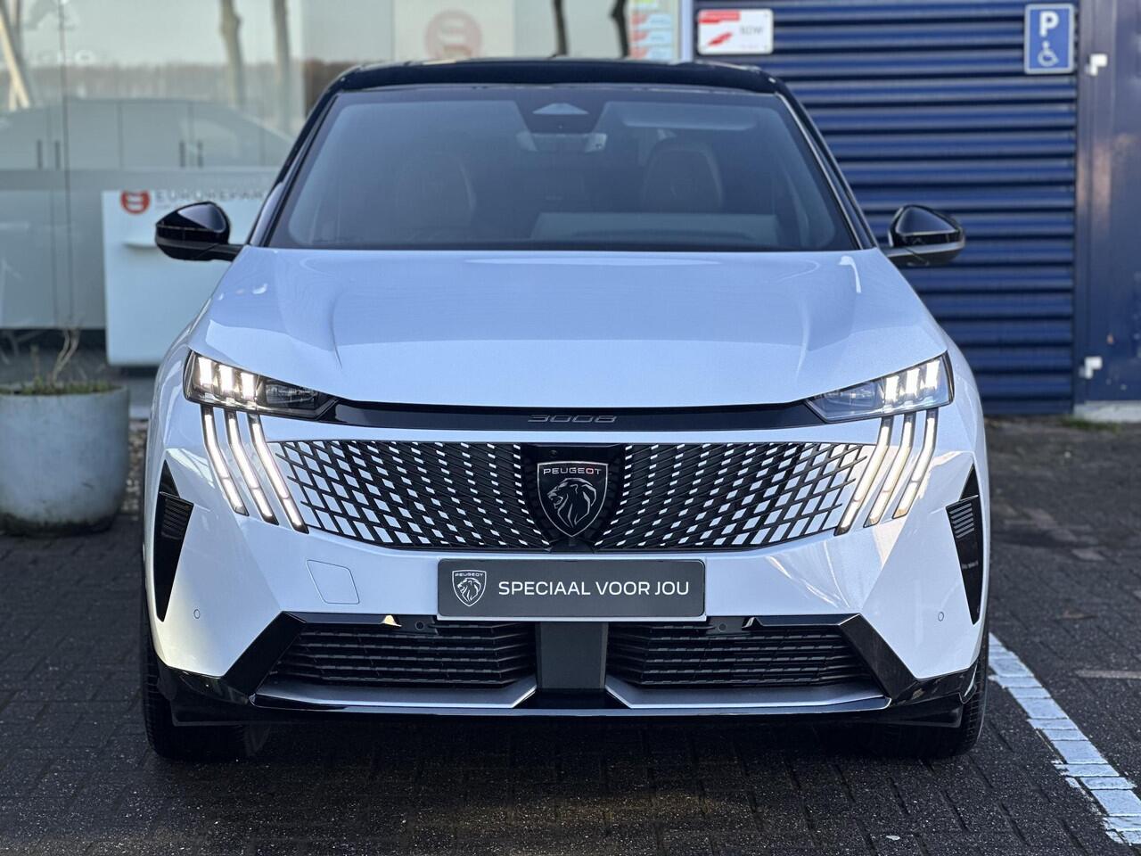 Peugeot 3008 e-3008 GT Avantage 210 73 kWh | Adaptive Cruise Control | Stoelmassage/-verwarming | Parkeercamera/-sensoren | Draadloze telefoonlader | Full LED | Panoramadak | Apple Carplay/Android Auto | Alcantara | Elektrische stoelverstelling | Elektrische kofferkle