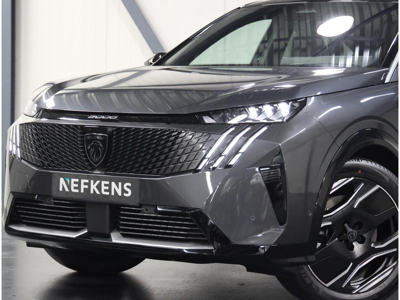 Peugeot 3008 e-3008 GT Exclusive 210PK 73 kWh | Panoramadak | FOCAL Audio | Stoelverwarming Voor/Achter | Adaptive CruiseControl met Stop&Go | Elektrische Klep | Lederen Bekleding | 360 Camera | Dodehoekdetecie | ClimateControl | Warmtepomp | Keyless Entry/Start |