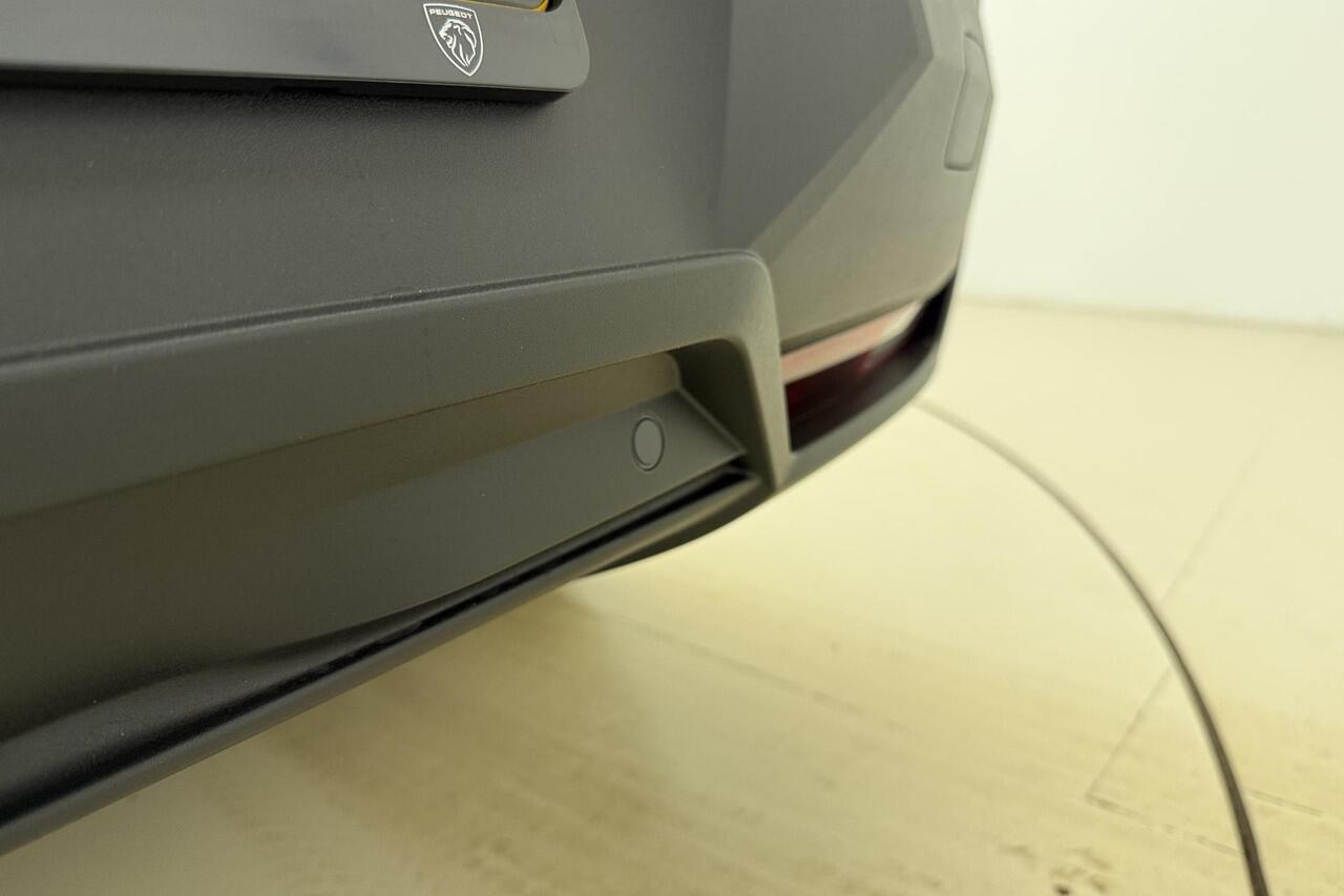 Peugeot 3008 1.6 plug-in Hybrid 195 GT Focal Hi-Fi l Schuif-kanteldak l AGR stoelen/Alcantara/Elektrisch/Massage l Stoel- en stuurverwarming l 360 Vision l Matrix LED - Uit vooraad leverbaar!