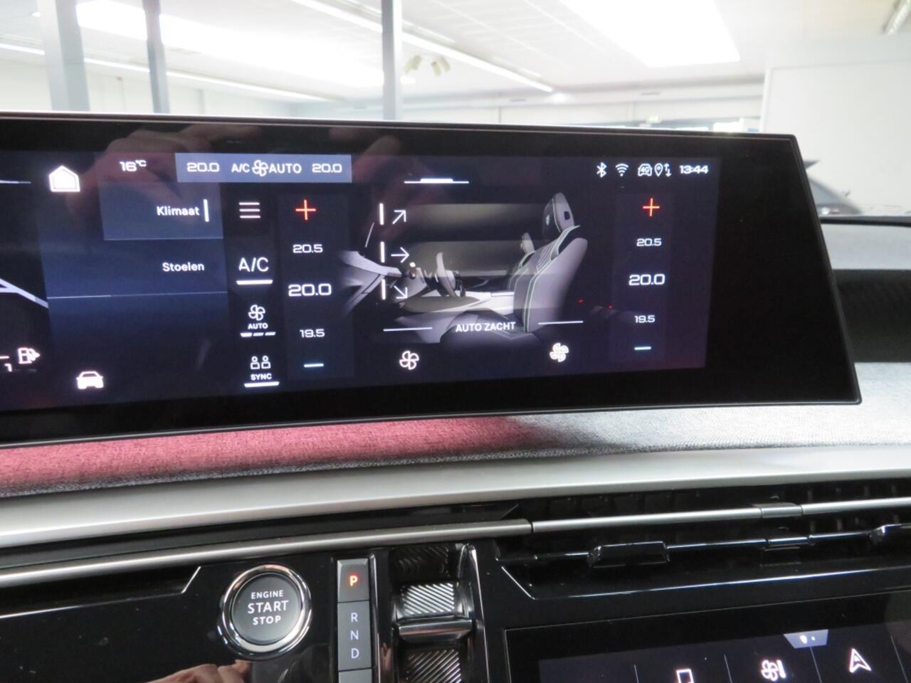 Peugeot 3008 1.2 Hyb 145 Allure