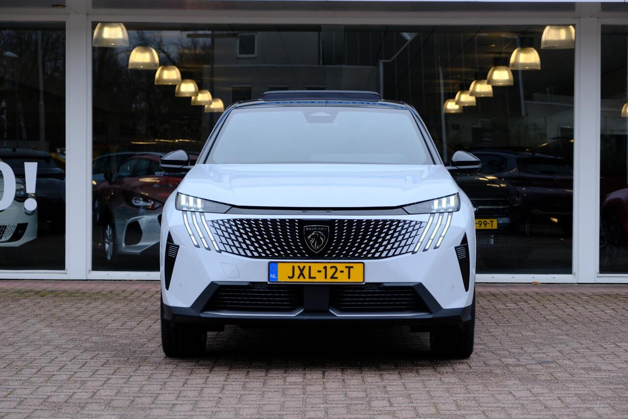 Peugeot 3008 1.2 Hybrid 145pk e-DCS6 GT | Navi | App Connect | Adaptive Cruise | Camera | Panoramadak | FOCAL® Audio | Elektrische Achterklep | Winter Pakket