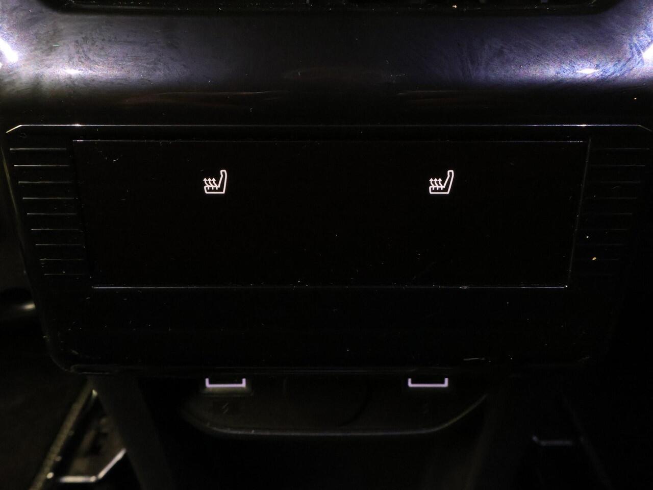 Peugeot 3008 1.2 Hybrid 145 GT *Drive & Stoelen pack*