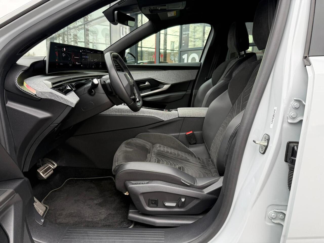 Peugeot 3008 1.2 Hybrid 145 GT *Drive & Stoelen pack*