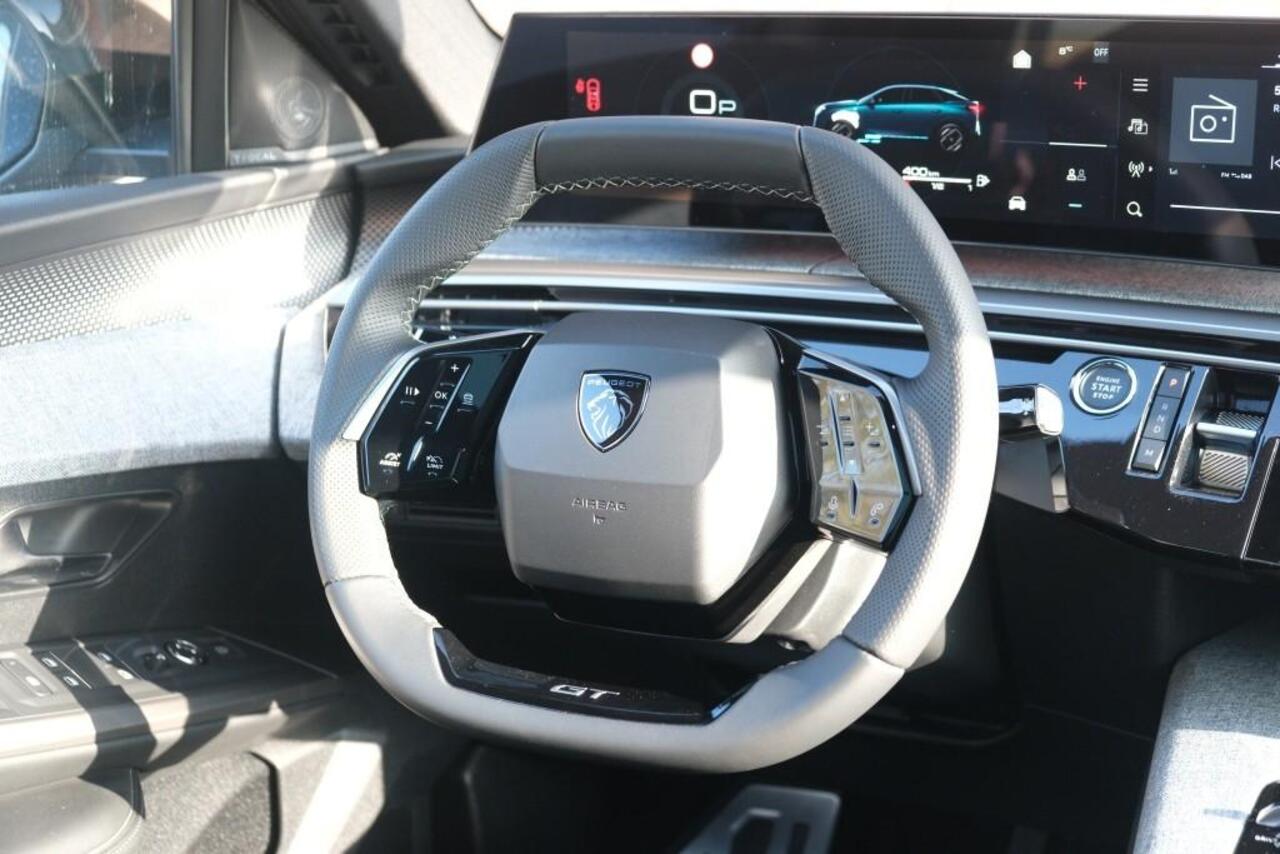 Peugeot 3008 1.2 Hybrid 145pk e-DCS6 GT | Navi | App Connect | Adaptive Cruise | Camera | Panoramadak | FOCAL® Audio | Elektrische Achterklep | Winter Pakket