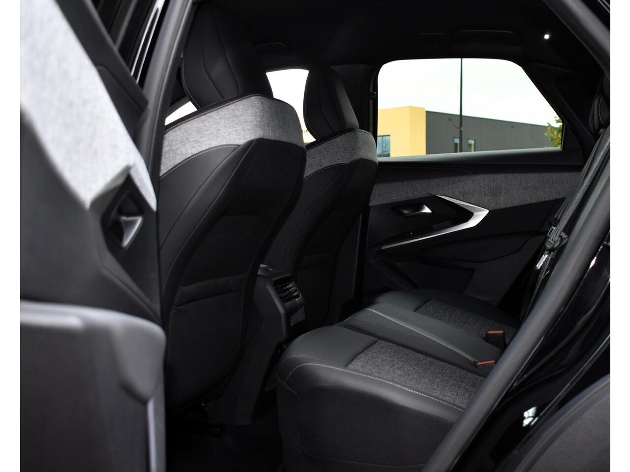 Peugeot 3008 1.2 Hybrid 145PK e-DCS6 Allure | LED | 360 Camera | Navi | Incl. garantie