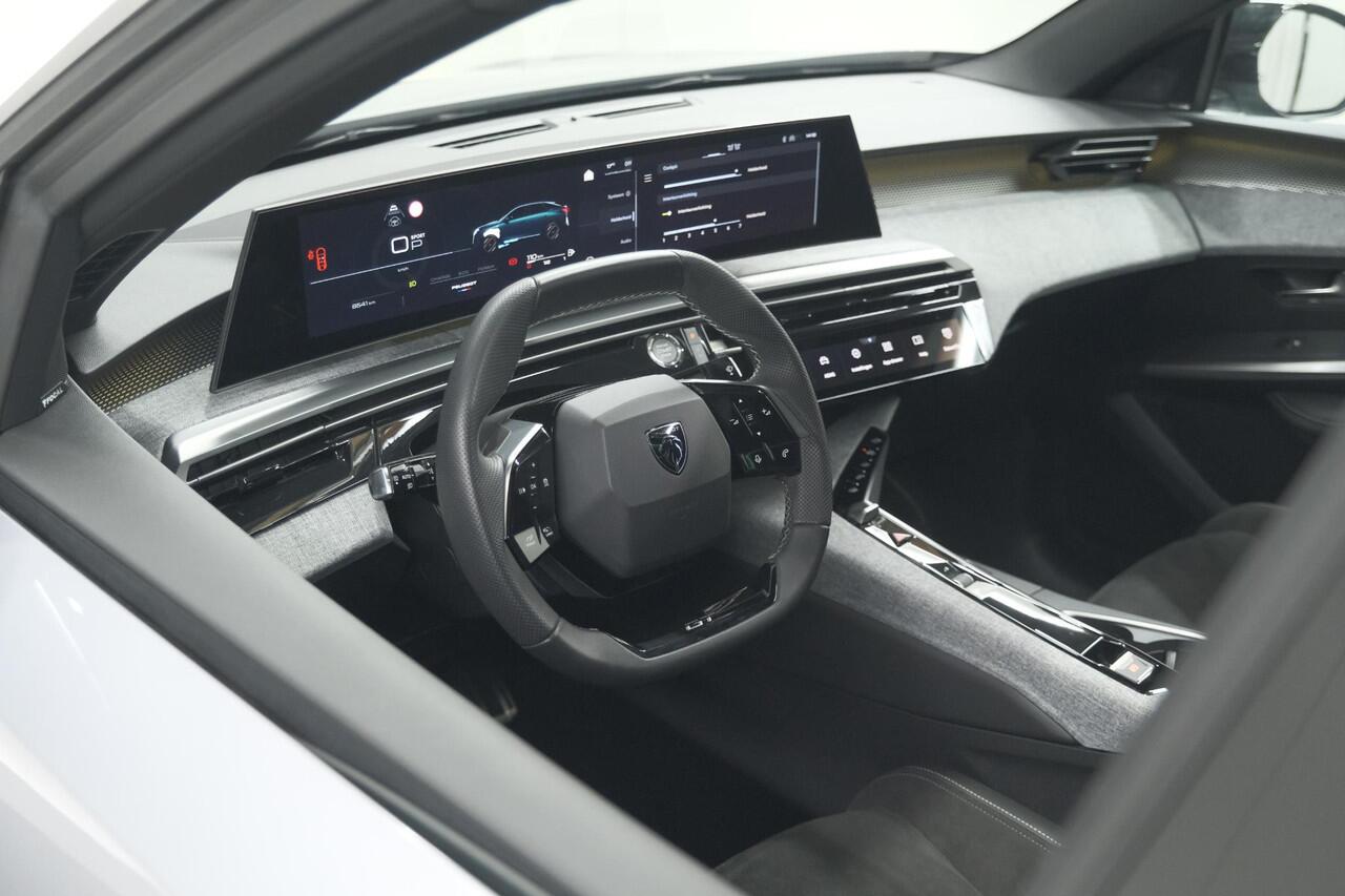 Peugeot 3008 1.2 Hybrid 136 GT | Panoramdak | 360 Camera | Stoelverwarming | Elektrische Kofferklep | Allseason Banden