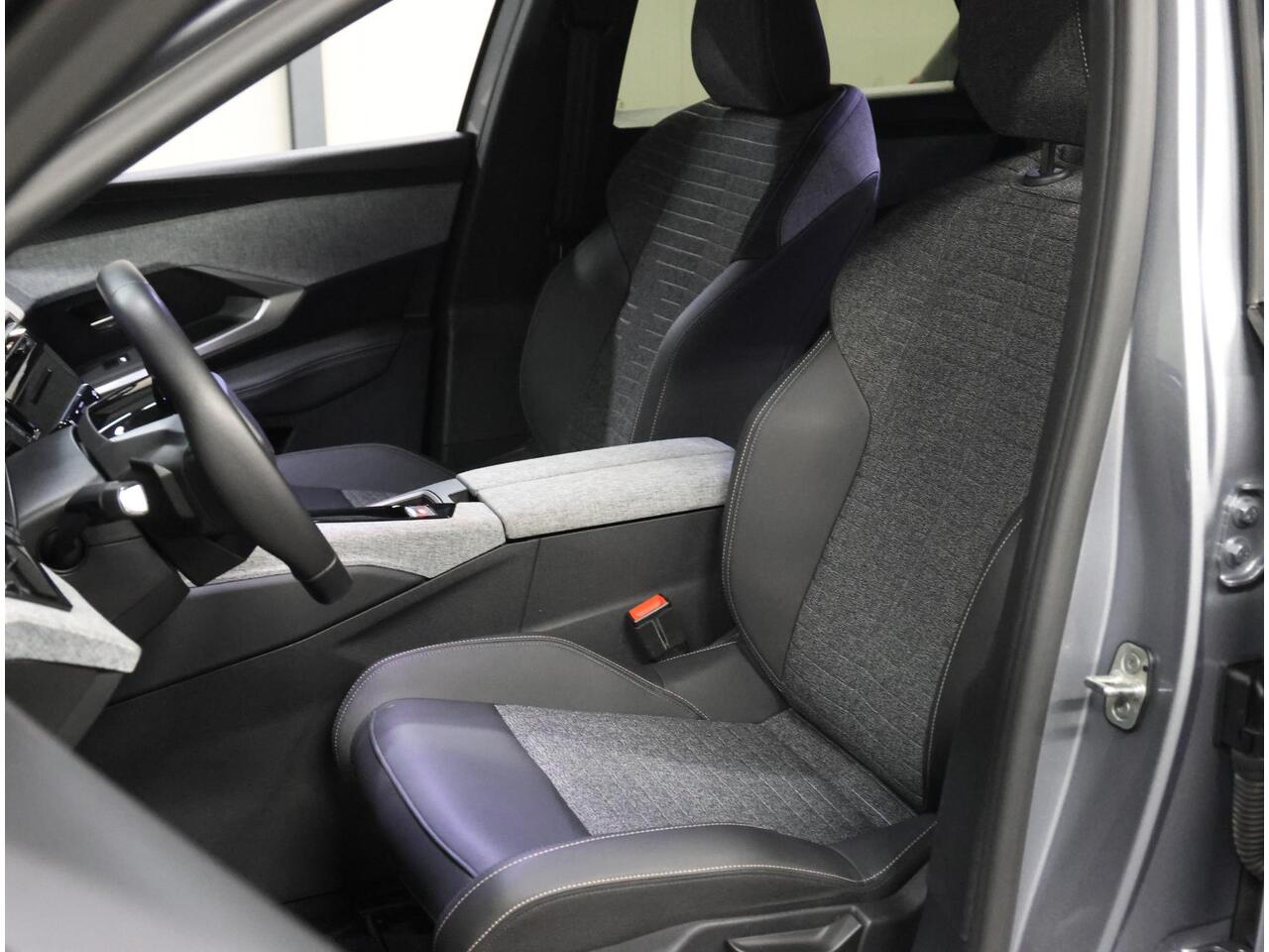 Peugeot 3008 1.2 Hybrid 136PK Allure | 1ste eigenaar | AUTOMAAT | AppleCarPlay/AndroidAuto | Cruise Control | Camera | Virt.Cockpit | Keyless | Isofix | Privacy Glass | Parkeersensoren |