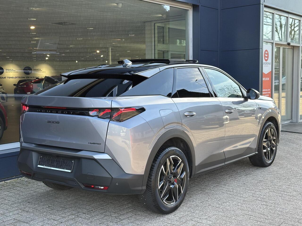 Peugeot 3008 1.2 Hybrid 145 PK GT | Meest Complete Uitvoering | Panorama Schuif-/Kanteldak | FOCAL Audio | Elektrische Kofferklep | Keyless Entry | 360 Graden Camera | Dode Hoek Detectie | Navigatie | Full LED Verlichting | Stoel- Stuur- & Voorruitverwarming | All Sea