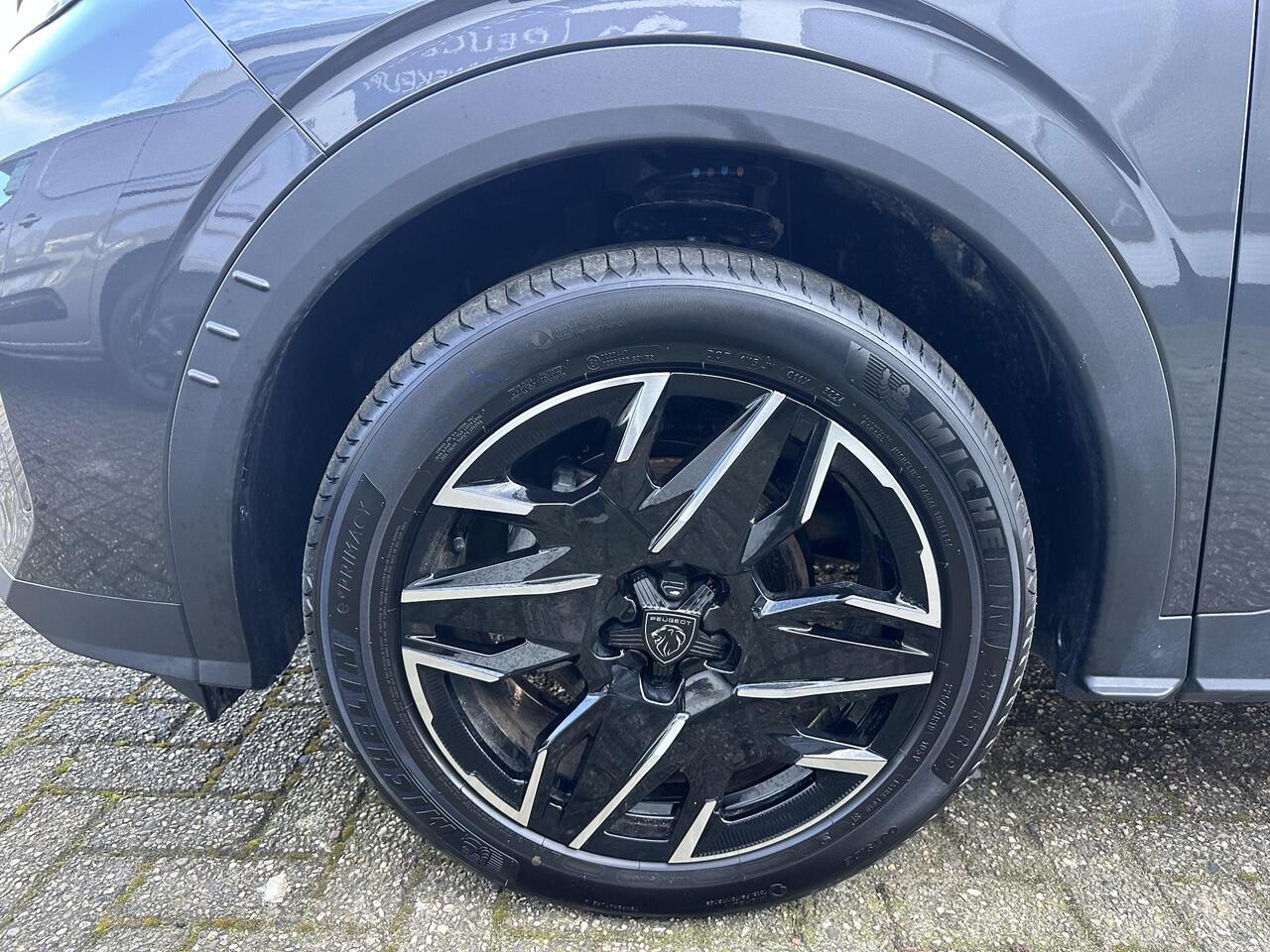 Peugeot 3008 1.2 Hybrid 145 GT | Bouwjaar 11-2025 | Panorama/Schuif-Kanteldak | Luxe Alcantara & Leder Interieur met Massage | Achteruitrij-Camera | Navigatie | FOCAL Premium Audio | Adaptieve Cruise Control | Elektrische Kofferklep | Stoel- & Stuurverwarming |