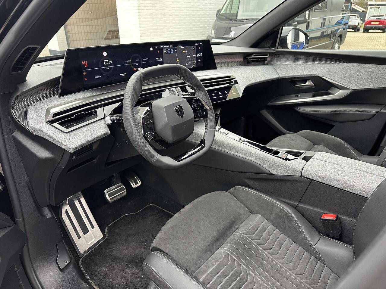 Peugeot 3008 1.2 Hybrid 145 GT | Bouwjaar 11-2025 | Panorama/Schuif-Kanteldak | Luxe Alcantara & Leder Interieur met Massage | Achteruitrij-Camera | Navigatie | FOCAL Premium Audio | Adaptieve Cruise Control | Elektrische Kofferklep | Stoel- & Stuurverwarming |
