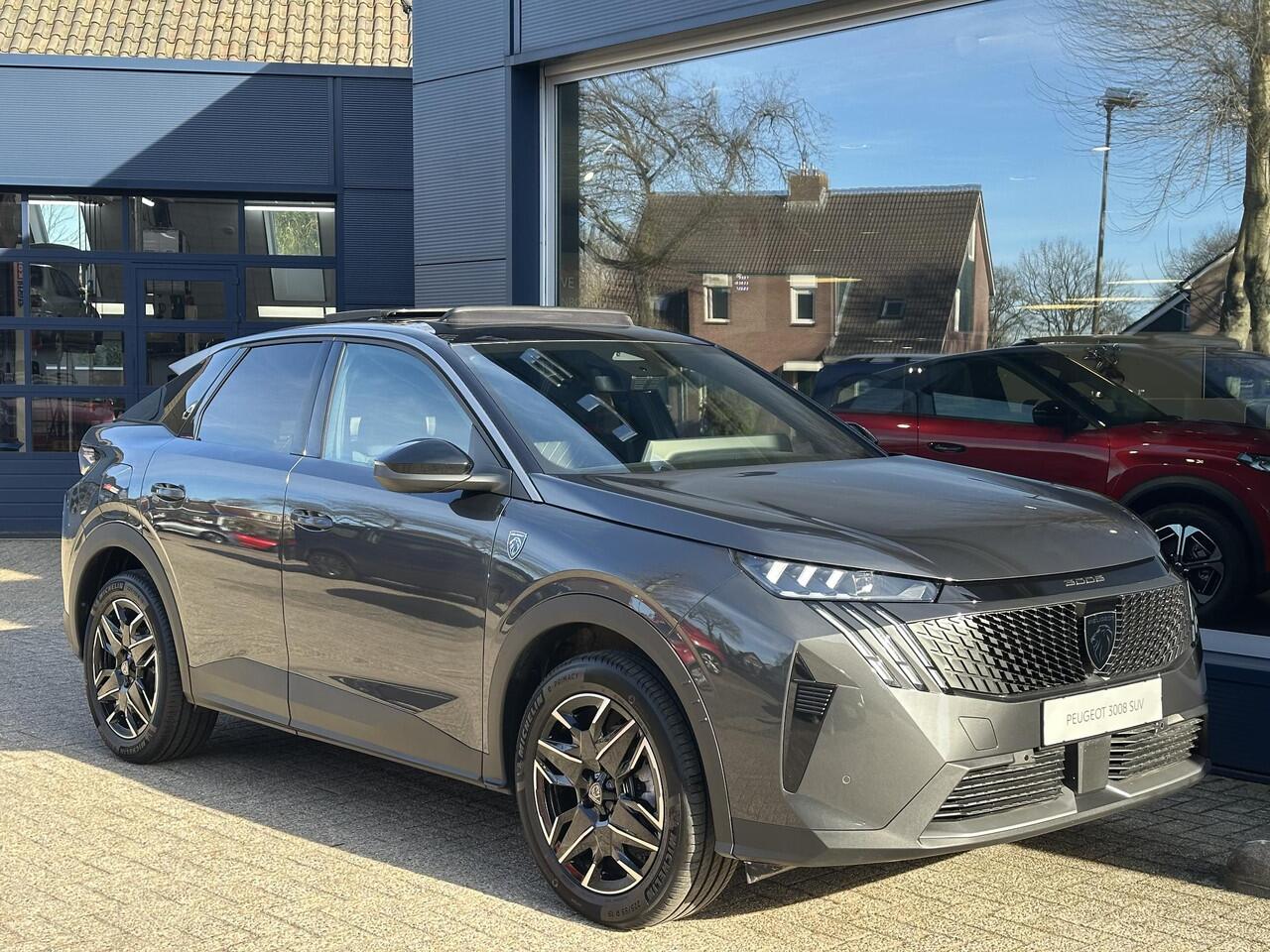 Peugeot 3008 1.2 Hybrid 145 GT | Bouwjaar 11-2025 | Panorama/Schuif-Kanteldak | Luxe Alcantara & Leder Interieur met Massage | Achteruitrij-Camera | Navigatie | FOCAL Premium Audio | Adaptieve Cruise Control | Elektrische Kofferklep | Stoel- & Stuurverwarming |