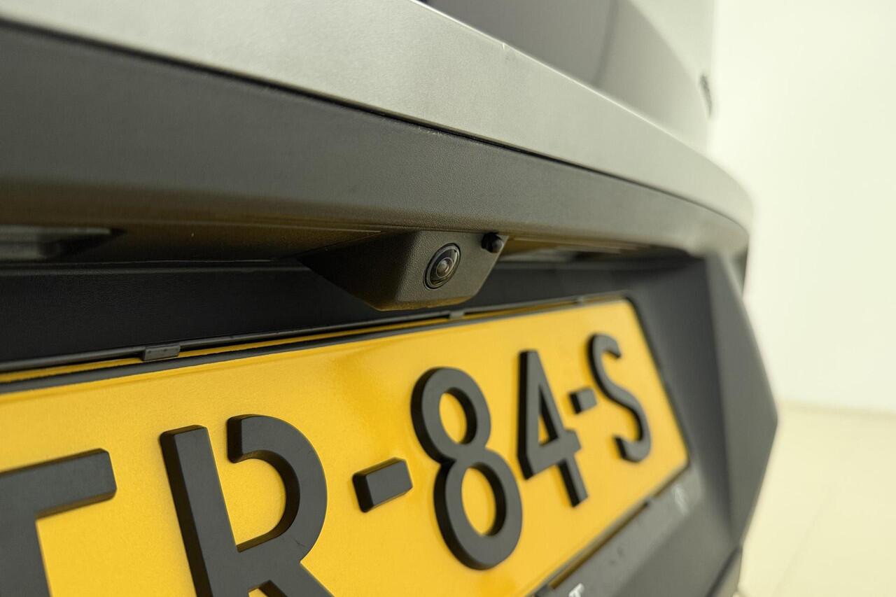 Peugeot 3008 1.2 Hybrid 145 Allure | Apple CarPlay/Android Auto | Achteruitrijcamera | Keyless | Climate | LED koplampen