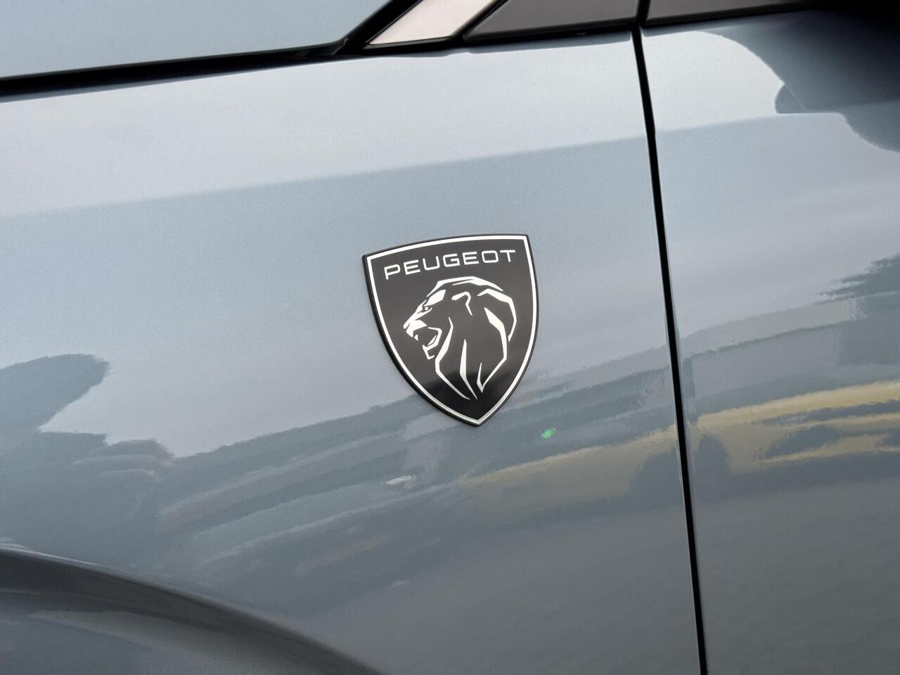 Peugeot 3008 GT Exclusive 1.2 Hybrid 145pk | ALCANTARA | STOELMASSAGE | PANO | NAVI | 360° CAMERA |