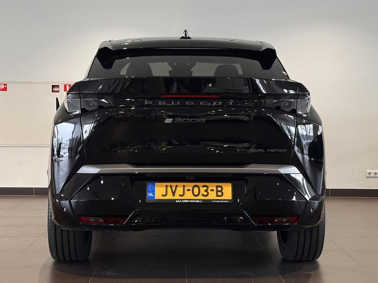 Peugeot 3008 e-3008 Launch Edition Dual Motor 73kWh 325pk | SCHUIF/KANTELDAK | NAVI | 360° CAMERA | FOCAL® HI-FI | ELEKTR. A. KLEP | STUUR + STOELVERW. | AGR-STOEL |