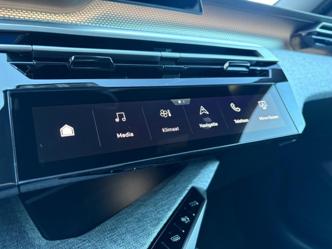 Peugeot 3008 1.2 HYBRID 145PK AUT GT LED NAVI CAMERA CARPLAY WINTER-PAKKET LMV PDC