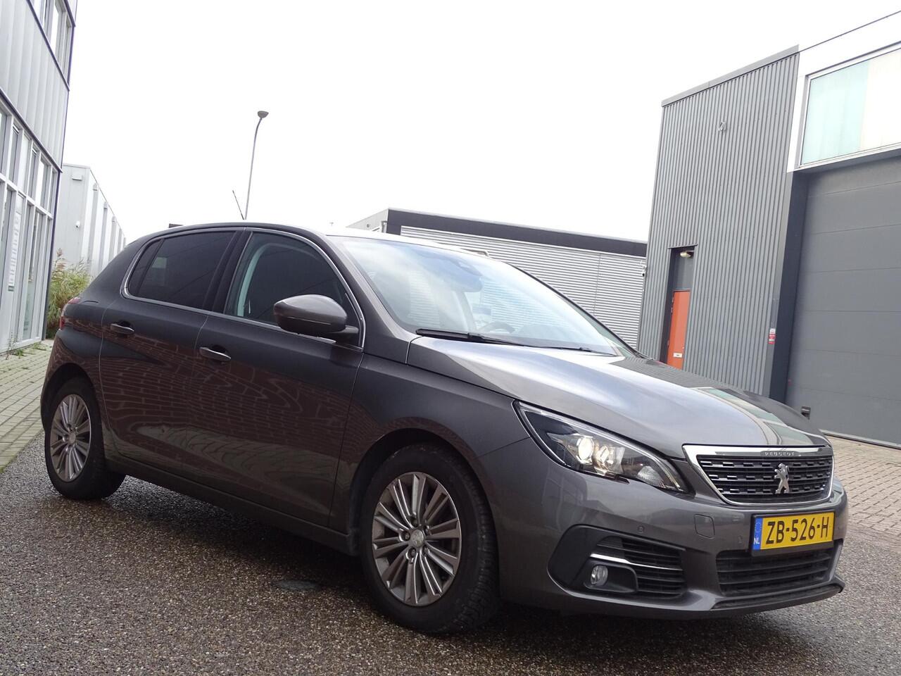 Peugeot 308 1.2 PureTech Allure AUTOMAAT| MULTIMEDIA| NAVIGATIE| AIRCO/ECC|CRUISECONTROL| PARKEERSENSOREN | NAVIGATIE | ACHTERUIT RIJ CAMERA | APPLE CAR PLAY |