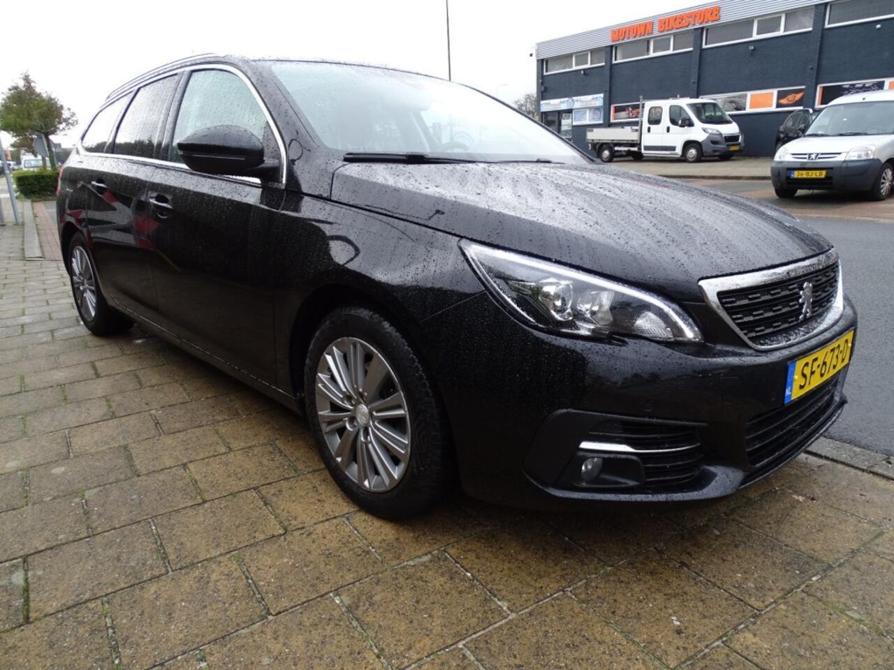 Peugeot 308 1.2 PT BLUE L. PR 130 Pk-Leer-Clima-Navi-Blth-Media-Trkh