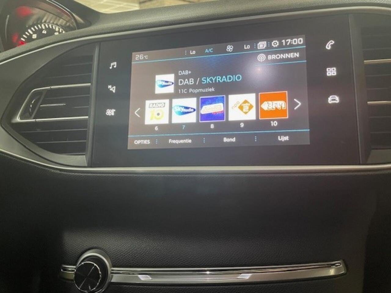 Peugeot 308 SW 1.2 Panorama Dak Navigatie Multimedia Nieuwe Distr.riem