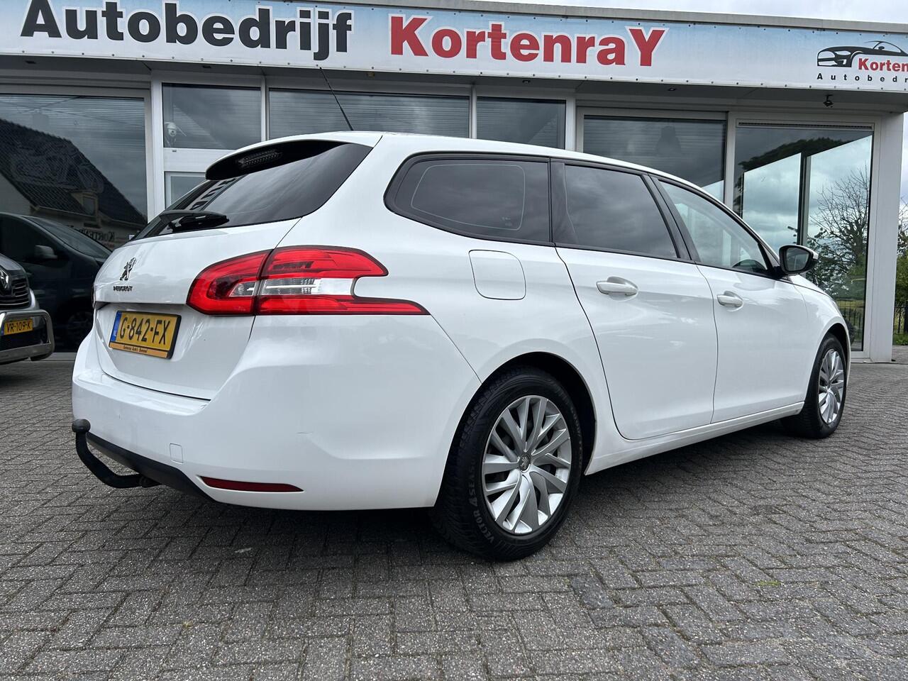 Peugeot 308 SW 1.2 PureTech Blue Lease airco/cruise control/navigatie/100% dealer onderhouden