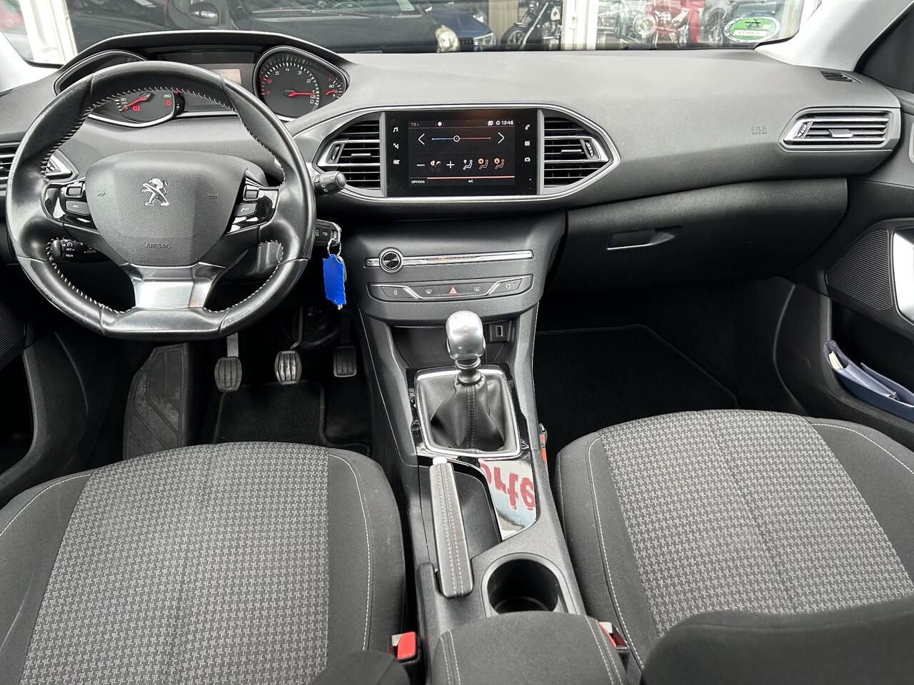 Peugeot 308 SW 1.2 PureTech Blue Lease airco/cruise control/navigatie/100% dealer onderhouden