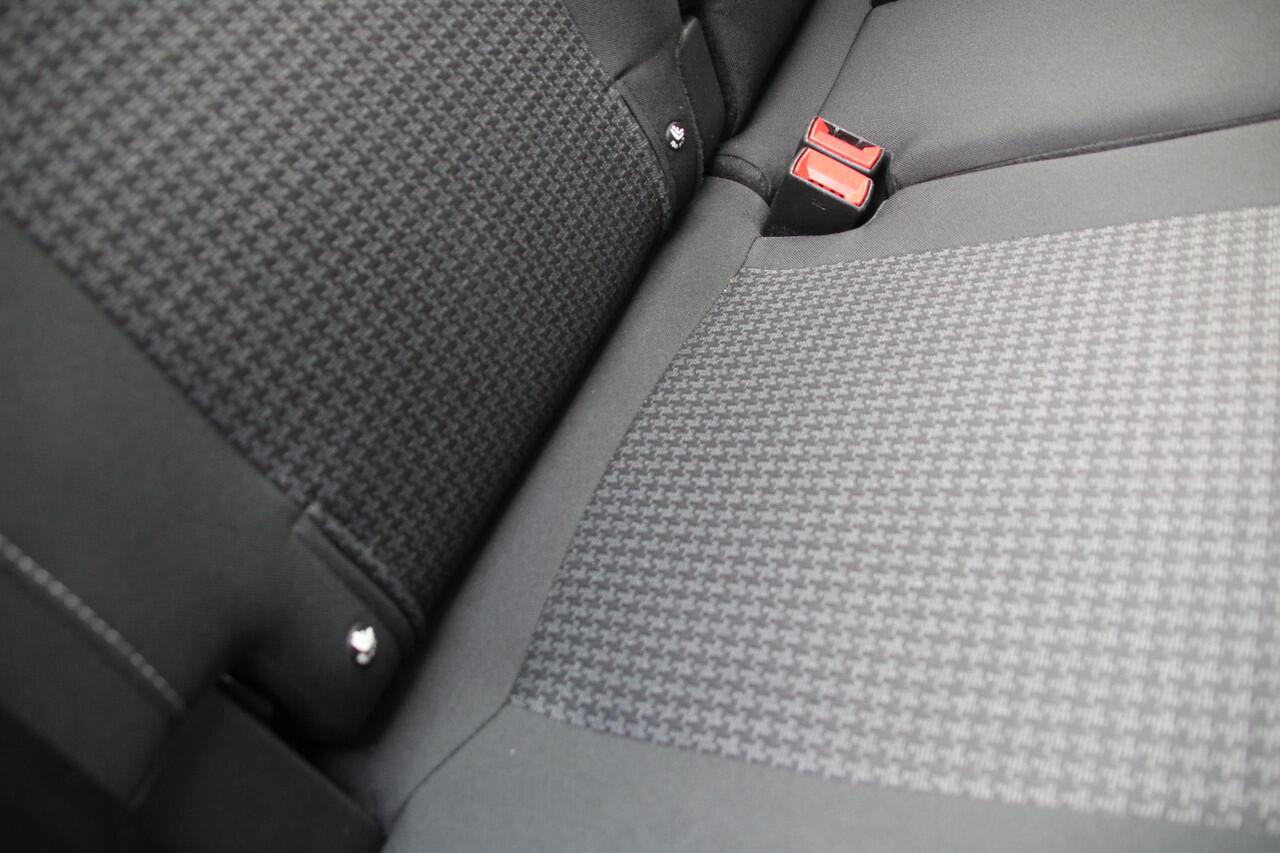 Peugeot 308 SW 1.2 PureTech 110pk Blue Lease Executive Airco Navi Panoramadak Trekhaak