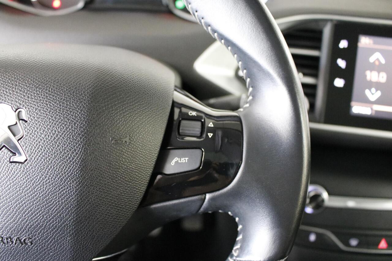 Peugeot 308 1.2 PureTech Blue Lease Executive Clima | Cruise | Navi | DAB | Org. NL.