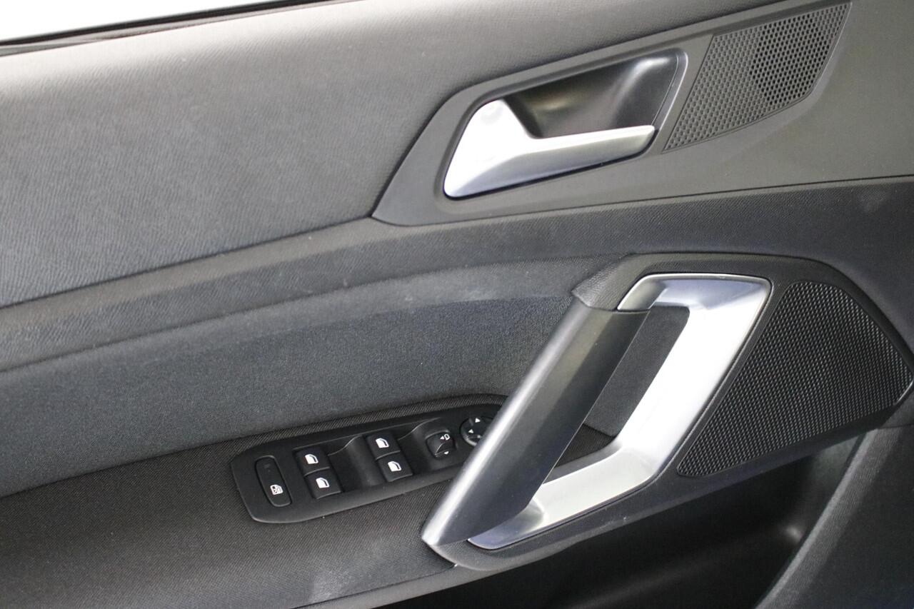 Peugeot 308 1.2 PureTech Blue Lease Executive Clima | Cruise | Navi | DAB | Org. NL.