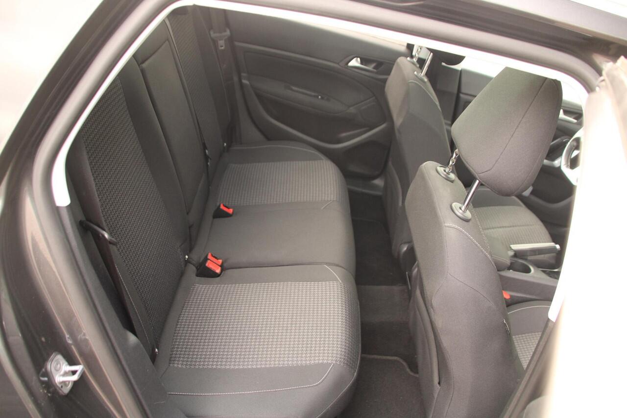 Peugeot 308 SW 1.2 PureTech 110pk Blue Lease Executive Airco Navi Panoramadak Trekhaak