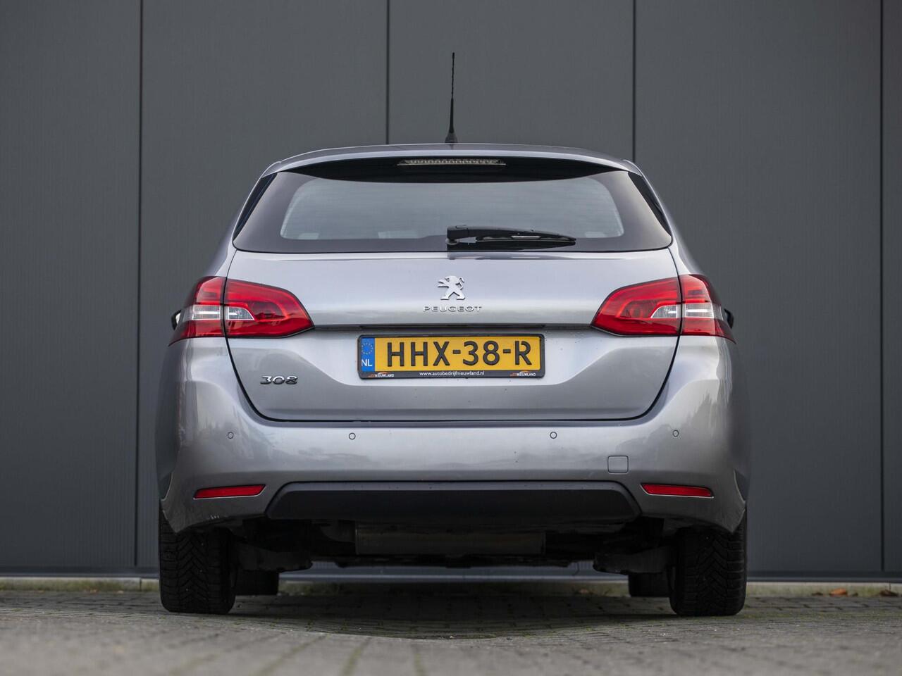 Peugeot 308 1.2 PureTech Blue Lease active Peugeot 308 SW 1.2 PureTech Blue Lease active