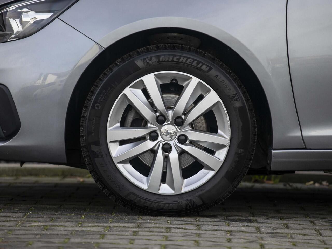 Peugeot 308 1.2 PureTech Blue Lease active Peugeot 308 SW 1.2 PureTech Blue Lease active