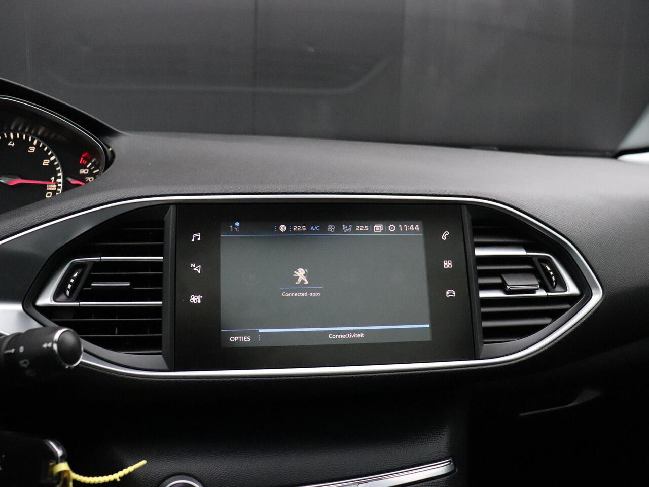 Peugeot 308 1.2 PureTech Blue Lease Executive Avantage | PANO | PDC | CRUISE | NAVI | APPLE CARPLAY |