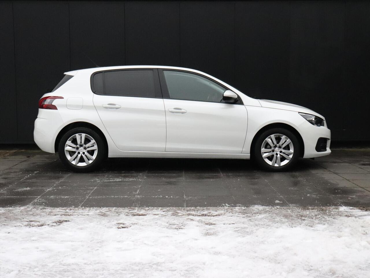 Peugeot 308 1.2 PureTech Blue Lease Executive Avantage | PANO | PDC | CRUISE | NAVI | APPLE CARPLAY |