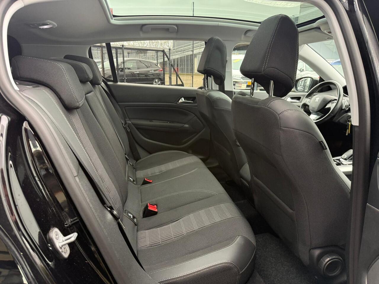 Peugeot 308 1.2 PureTech Blue Lease Premium *Panoramadak*