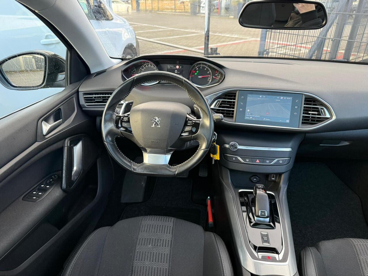 Peugeot 308 1.2 PureTech Blue Lease Premium *Panoramadak*