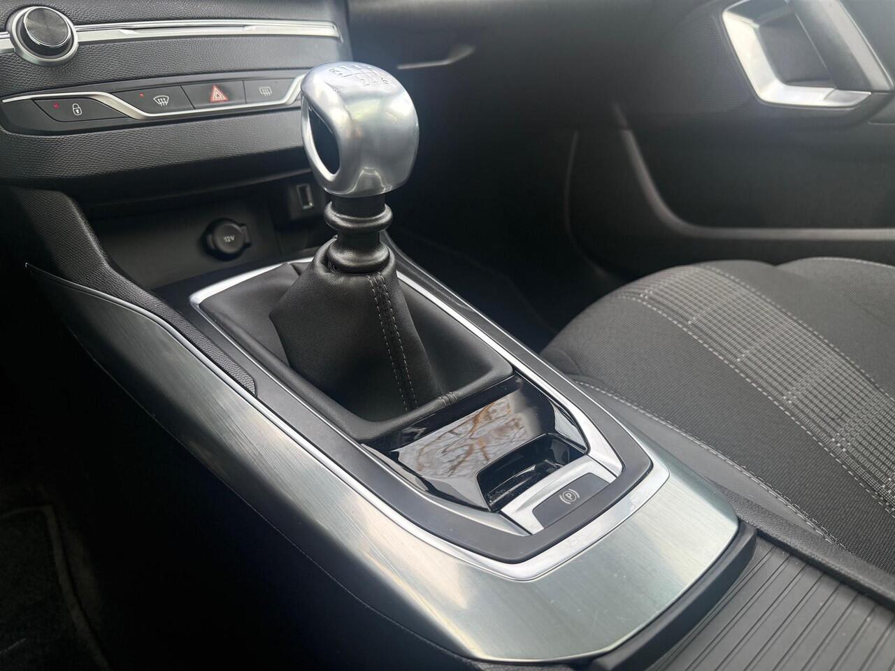 Peugeot 308 1.5 BlueHDi BL. Pr. /PANO/tHAAK/ACARPLAY/NAVI/CAMERA