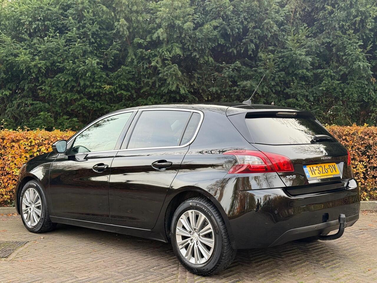 Peugeot 308 1.5 BlueHDi BL. Pr. /PANO/tHAAK/ACARPLAY/NAVI/CAMERA