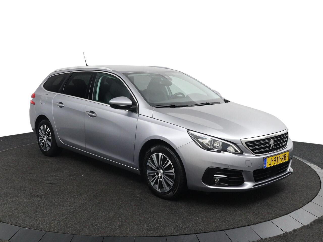 Peugeot 308 SW 1.2 *130PK*ECC*ACC*CAM*NAVI*HAAK*CARPLAY*