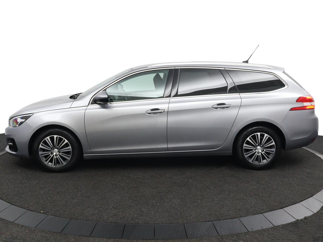 Peugeot 308 SW 1.2 *130PK*ECC*ACC*CAM*NAVI*HAAK*CARPLAY*