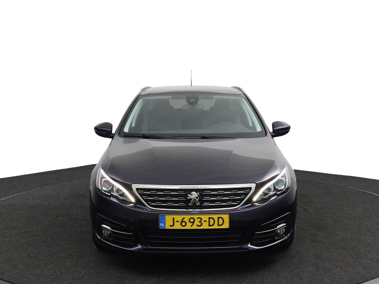 Peugeot 308 SW 1.2 *130PK*ECC*CRUISE*CAM*HAAK*CARPLAY*PANO*