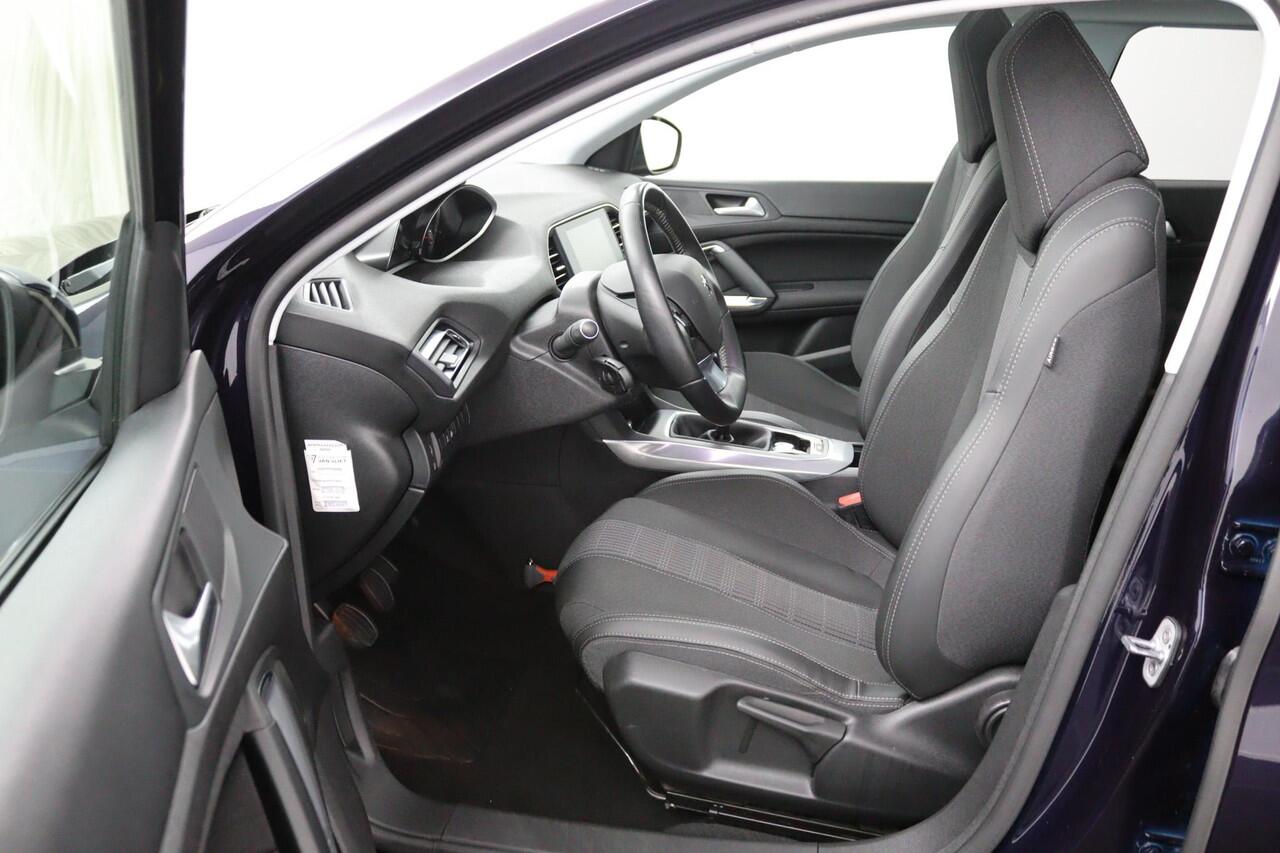 Peugeot 308 SW 1.2 *130PK*ECC*CRUISE*CAM*HAAK*CARPLAY*PANO*