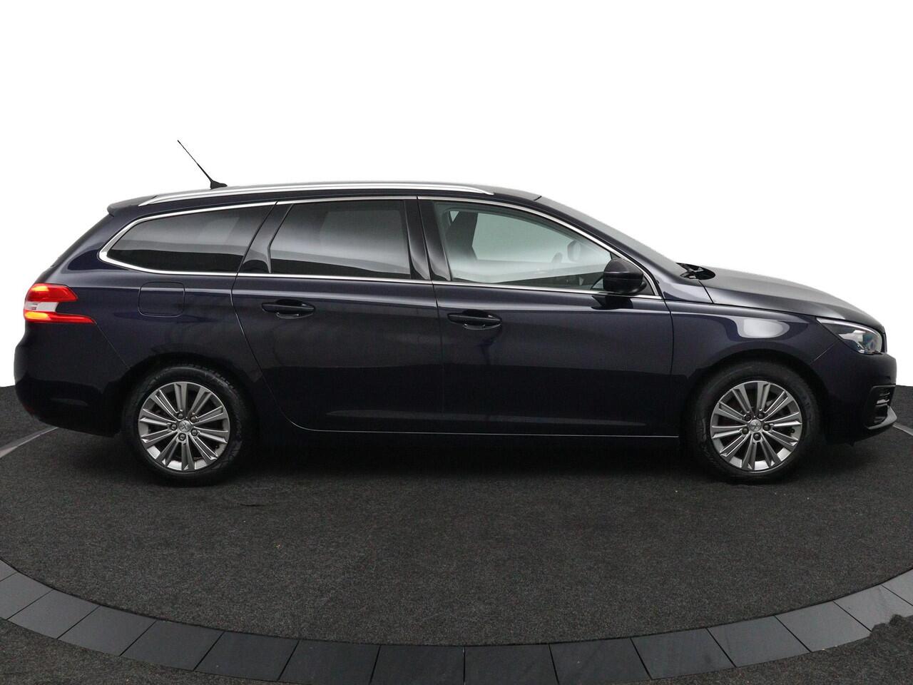 Peugeot 308 SW CARPLAY*130PK*PANO*NAVI*CAMERA*HAAK*CRUISE*ECC*
