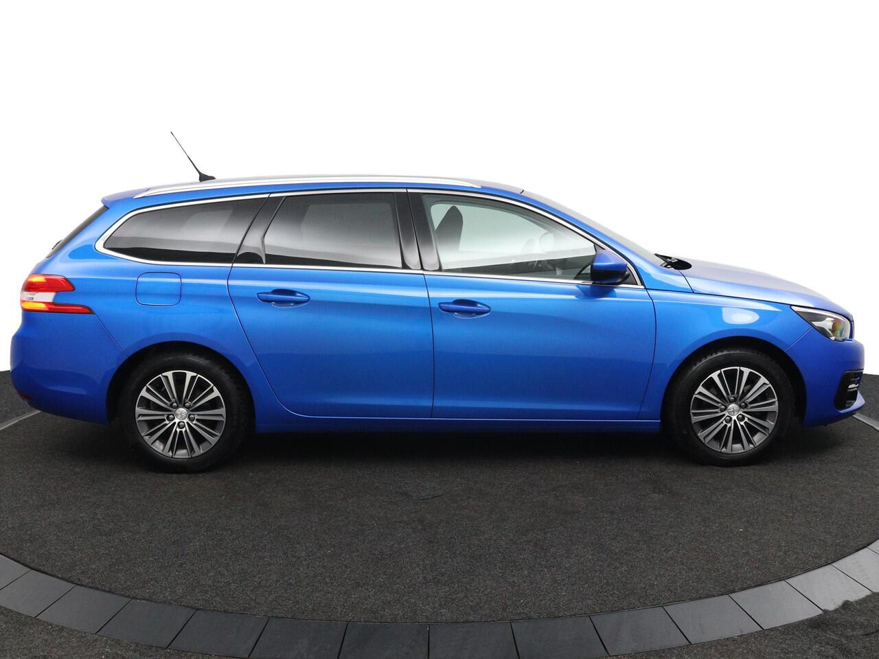 Peugeot 308 SW 1.2*MASSAGE*130PK*AUTOM.*ECC*CRUISE*CAMERA*CARPLAY