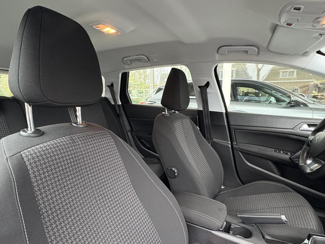 Peugeot 308 SW 1.2T 110pk Blue Lease Active | Parkeersensoren | Navigatie | Climate Control | Apple Carplay/Android Auto | Cruise Control