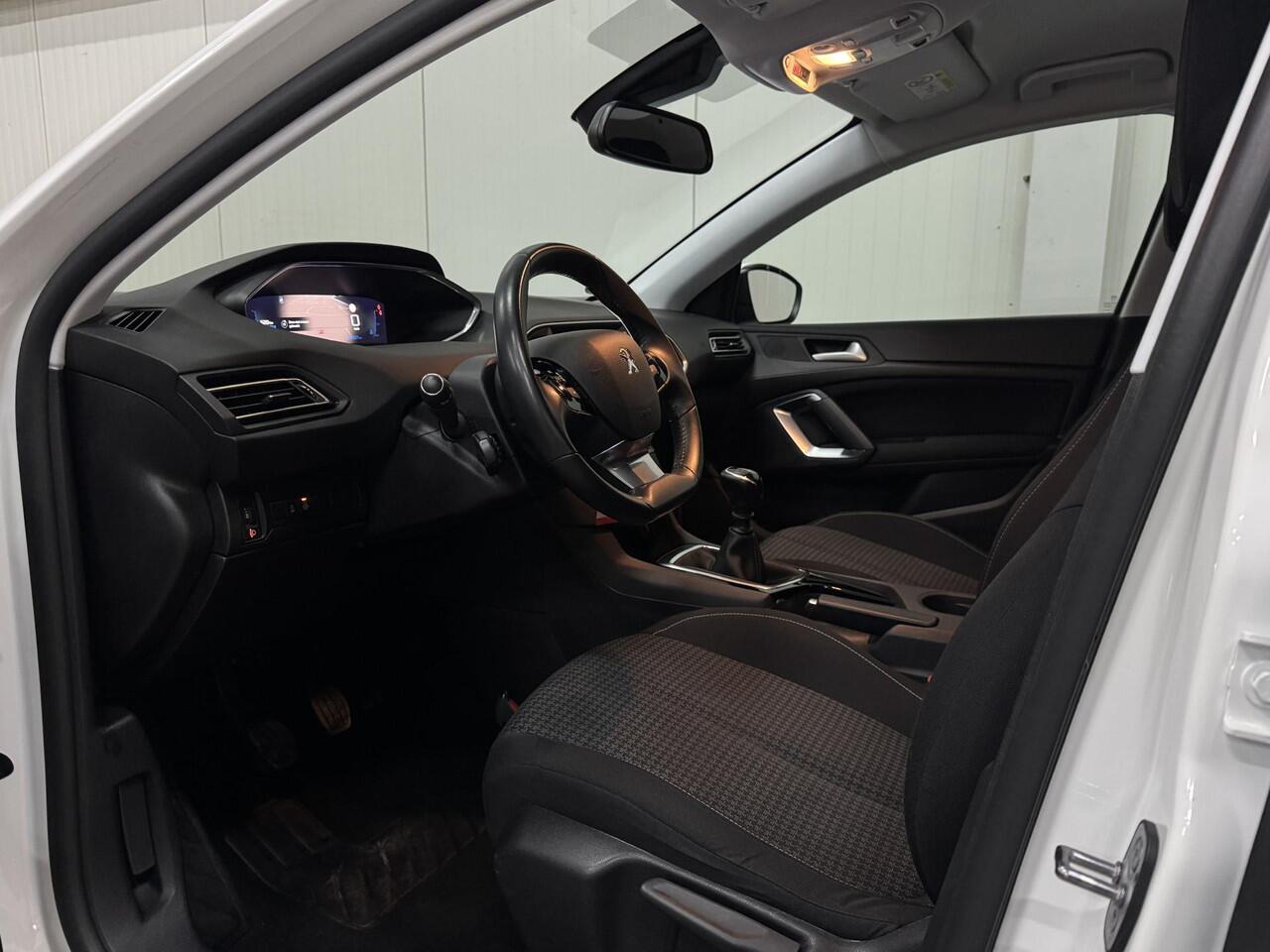 Peugeot 308 1.2 PureTech Blue Lease Active DIGI-DASH NAVI CLIMA 2X-PDC LMV