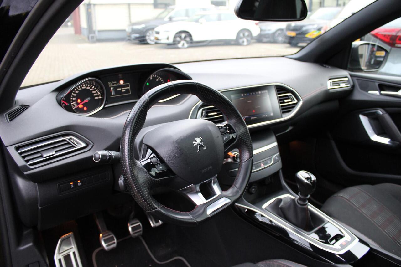 Peugeot 308 SW 1.5 BlueHDi Blue Lease GT-Line Panorama dak - LED