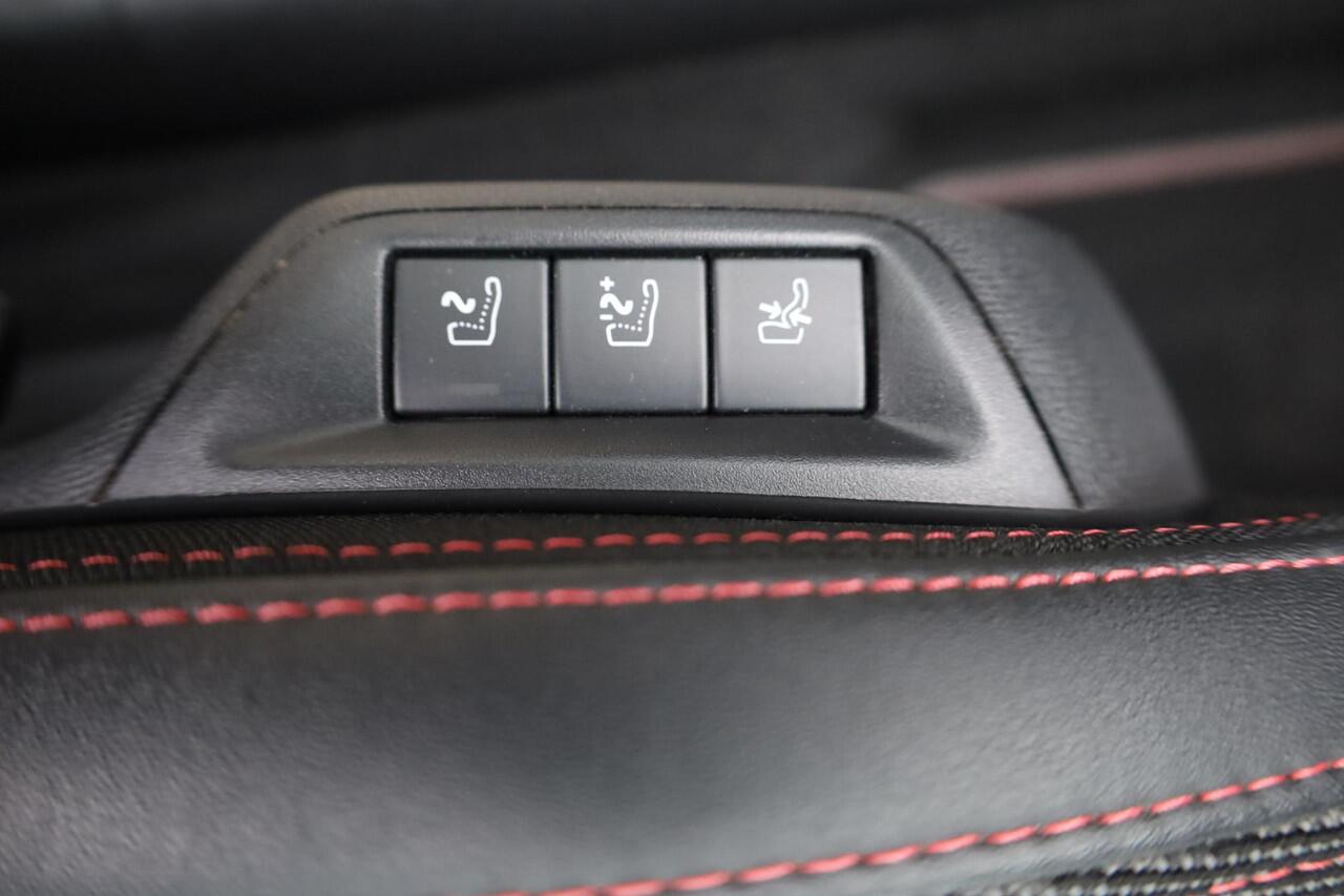 Peugeot 308 SW 1.2 PureTech GT-line PANO STOELVERW/MASSAGE CARPLAY HALFLEER 2xPDC ZWARTE-HEMEL CRUISE STUURFLIPPERS ENZ.